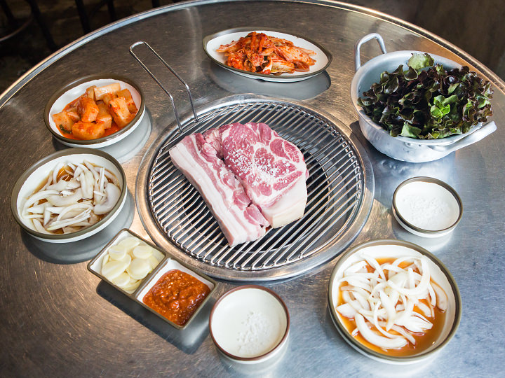 济州Donsadon新鲜的猪肉