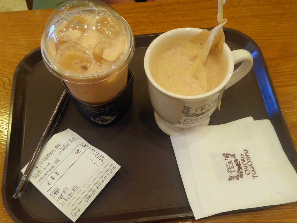 Ginger Milk姜味热奶茶和Ice rooibos Milk南非冰奶茶