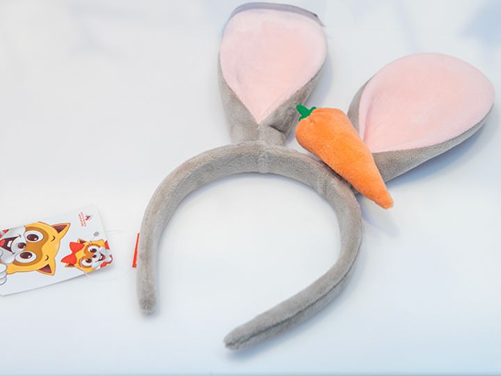 因偶像成员戴过而大火的兔子头饰