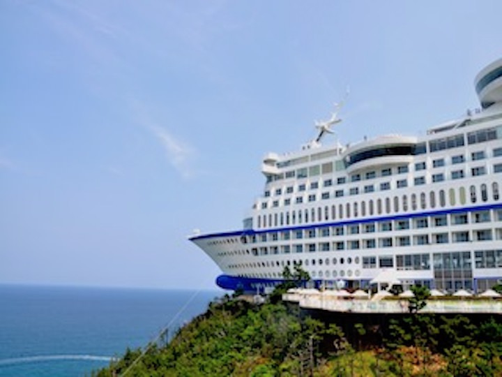 正东津太阳游轮酒店