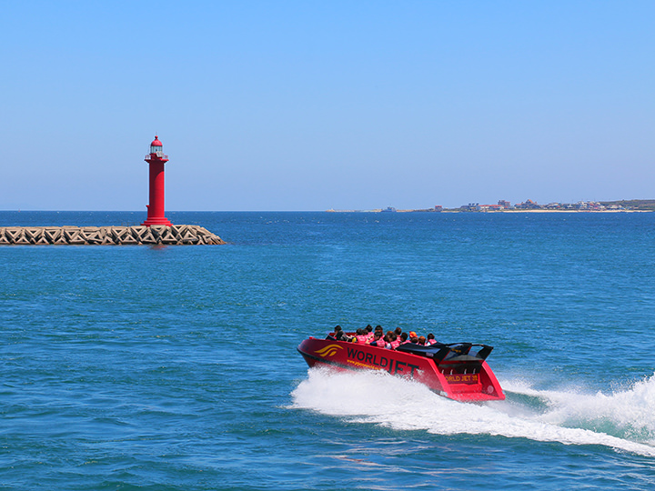 上面写着JET字样
总觉得坐上去应该会比我看到的要更快(更可怕