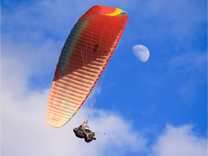 ※照片由杨平滑翔伞提供