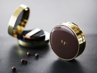 “范特VT 双倍遮瑕气垫”  ※照片提供：范特VT