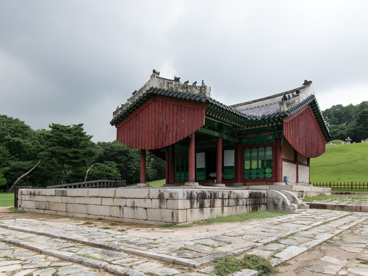 丁字阁
祭祀时使用的建筑