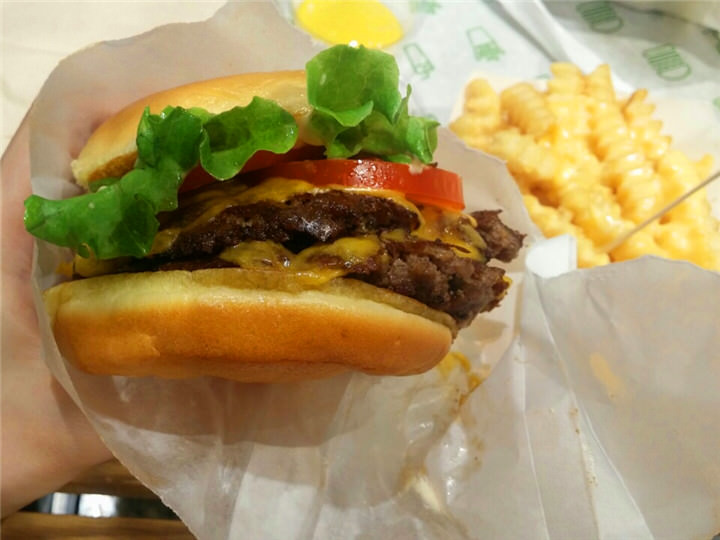 ShackBurger汉堡双层