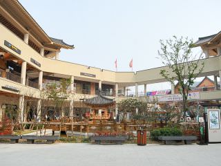 可以在此休憩的美丽庭院