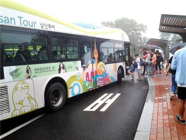 到达N首尔塔
回程也是在这搭乘巴士