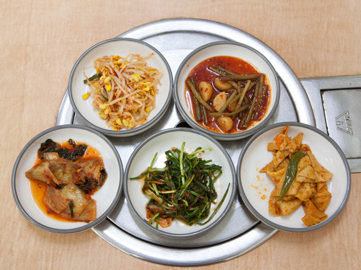 营养均衡的小菜
※小菜内容每天都会更换