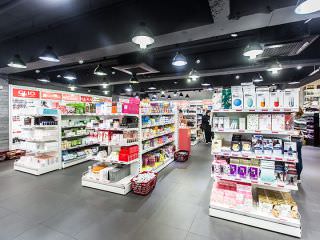 1层主营面膜、护肤品和彩妆