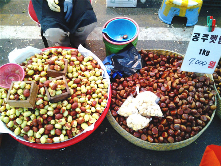 生红枣和生栗子