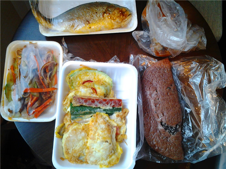 煎鱼.猪耳朵.煎饼.红豆口味的煎饼