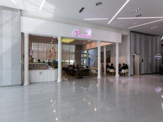 1层大厅入驻便利店、咖啡厅和餐馆等