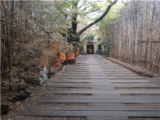 体验不同的桑拿感觉--龙山汗蒸幕