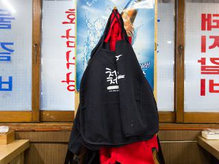 防止衣物弄脏的围裙是自由使用