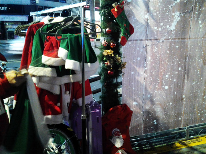 还有圣诞节换装秀也可来试试