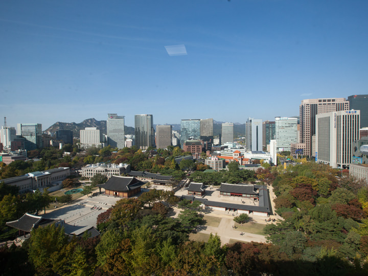 可以看到德寿宫和光化门