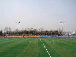 内部还有足球场