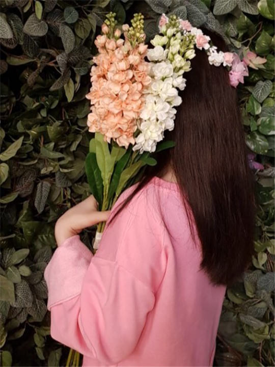 跟你喜欢的花圈、花束来留下美好回忆~