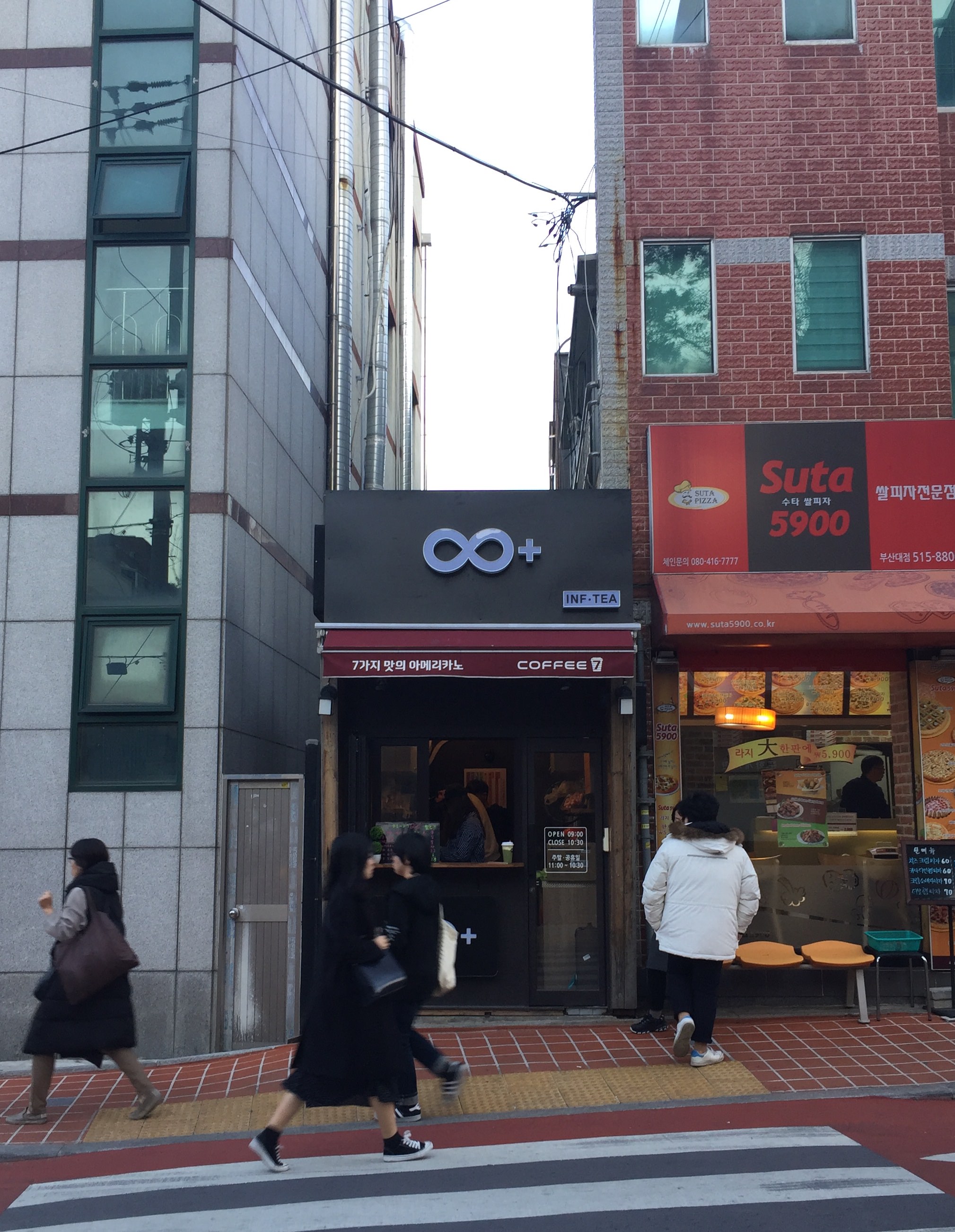 店的位置很好找~