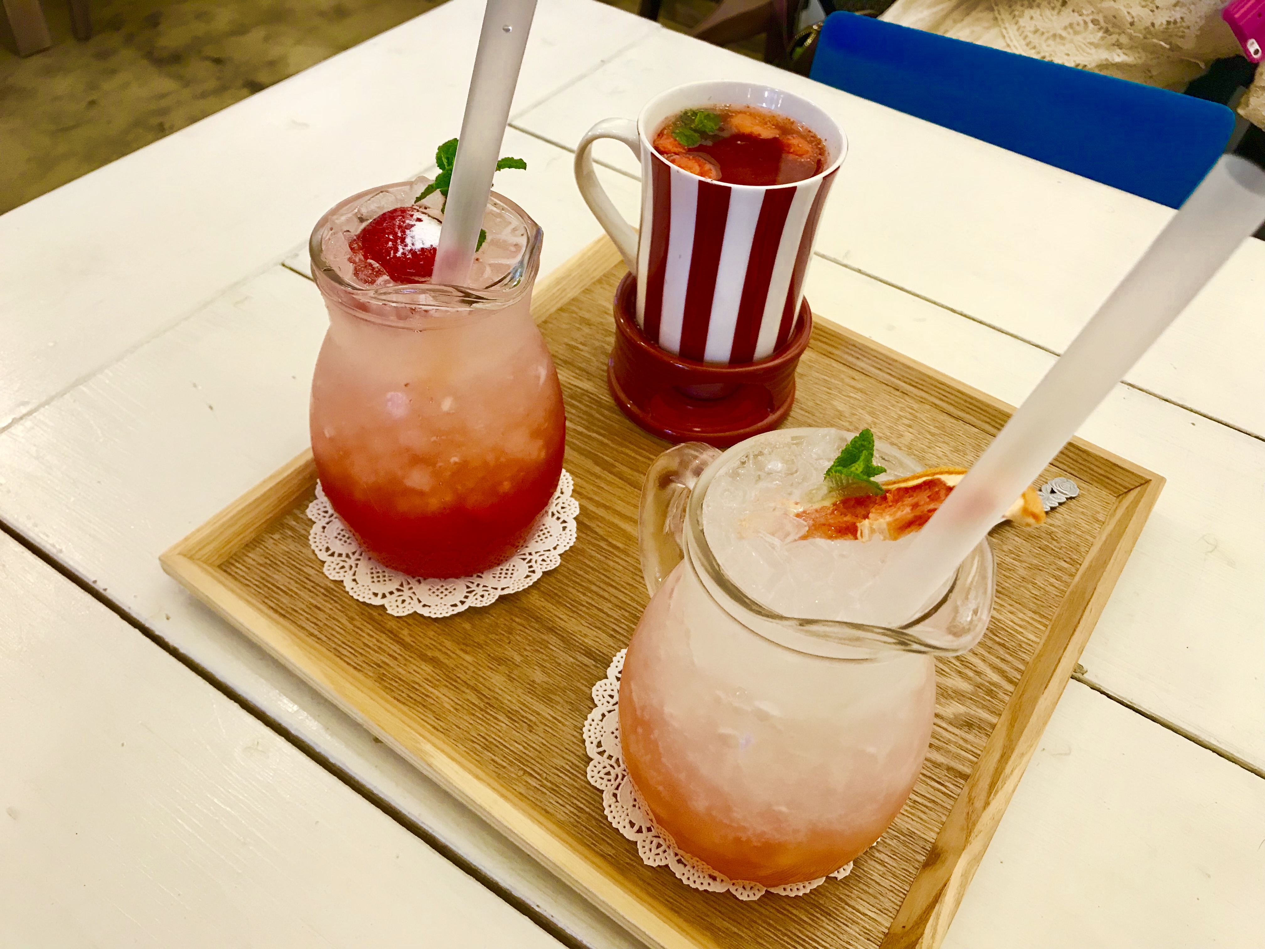 风格超棒的咖啡店~