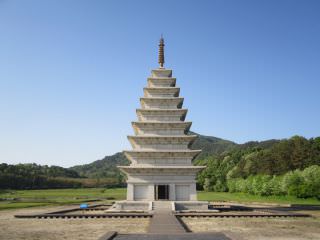 被指定为世界遗产的百济时代的寺院遗址“弥勒寺址”