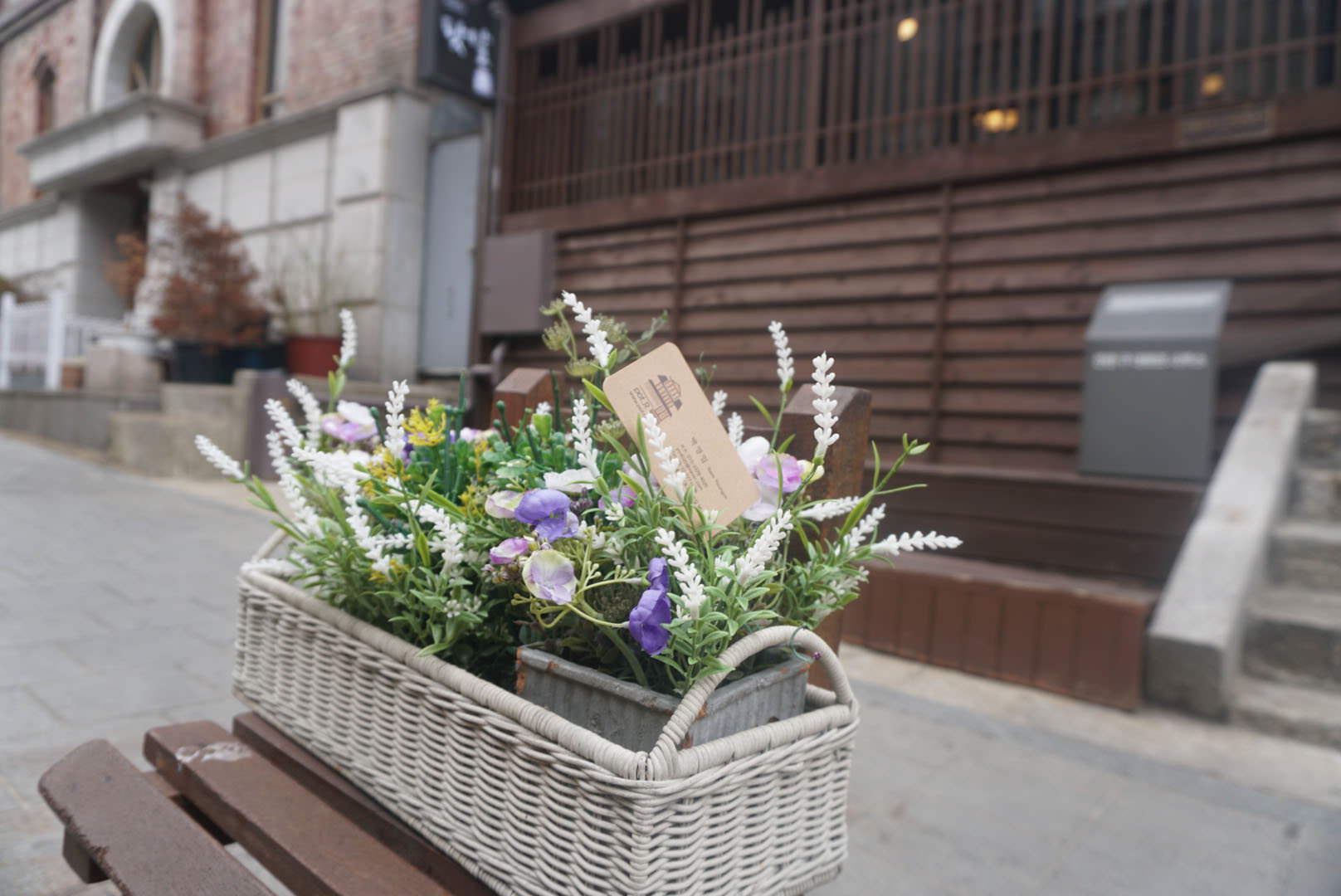 装饰门口的精美花篮
