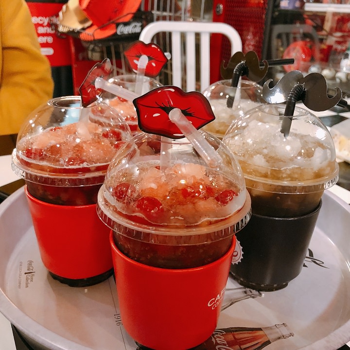 可乐奶茶和晚霞