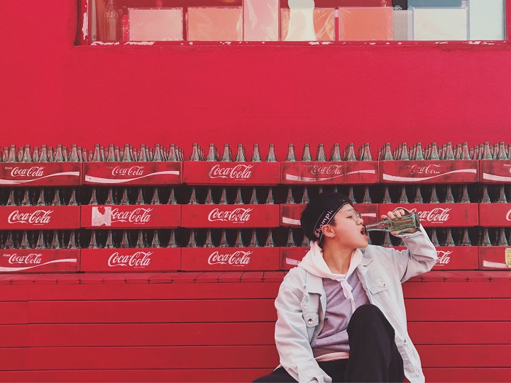 吨吨吨一起喝可乐呀