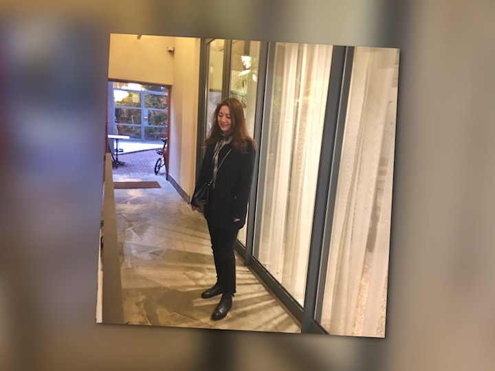 出口处留影摆拍一张