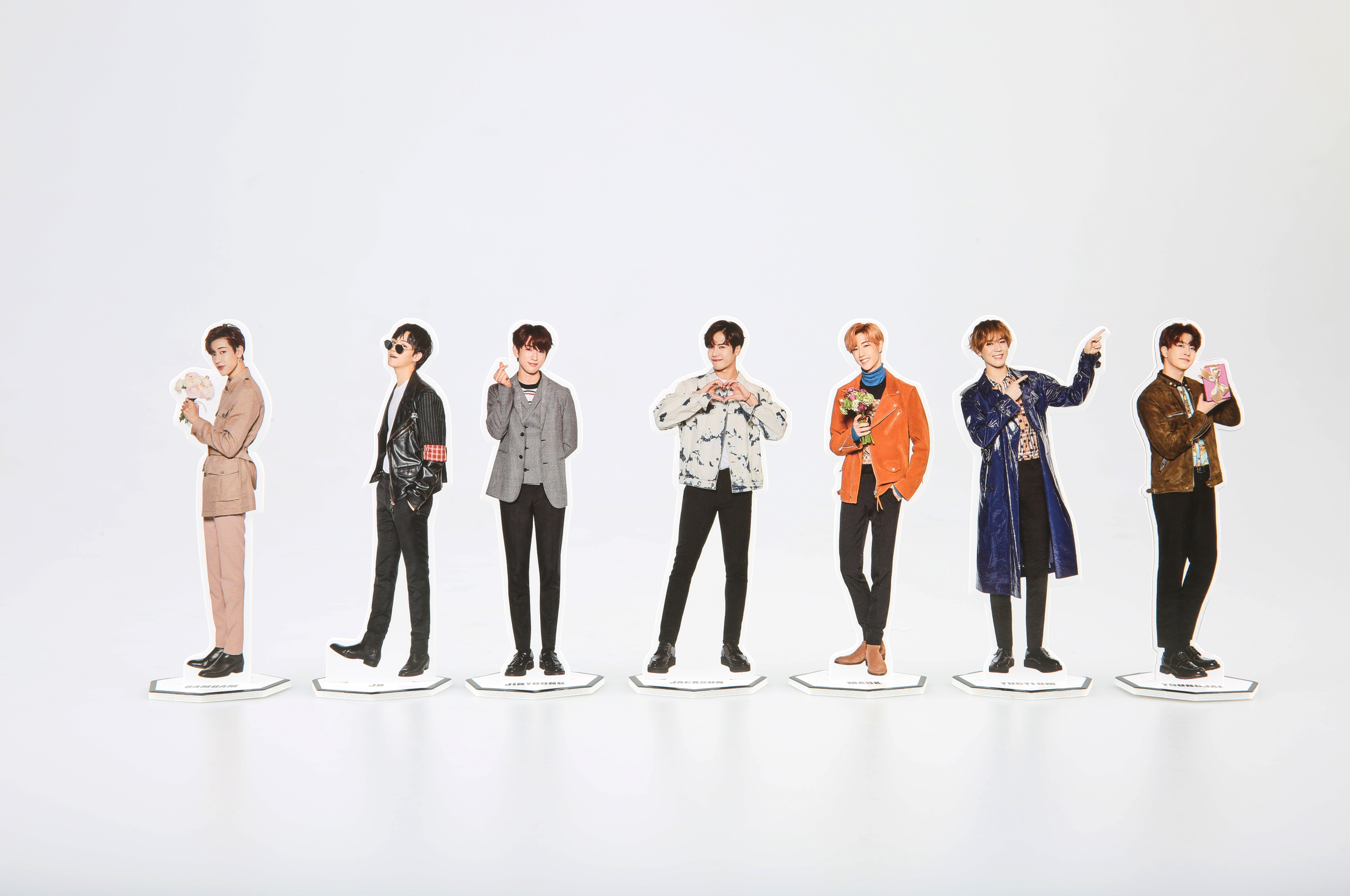 点评韩际新世界免税店 送限量版got7迷你人形立牌 韩国旅游热点 韩国旅游网 韩巢网