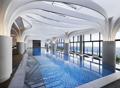 室内泳池(cr:韩巢希尔顿酒店页面)