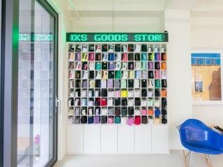 琳琅满目的袜子