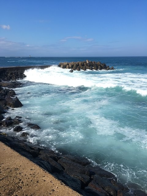 奶油一样洁白的浪花