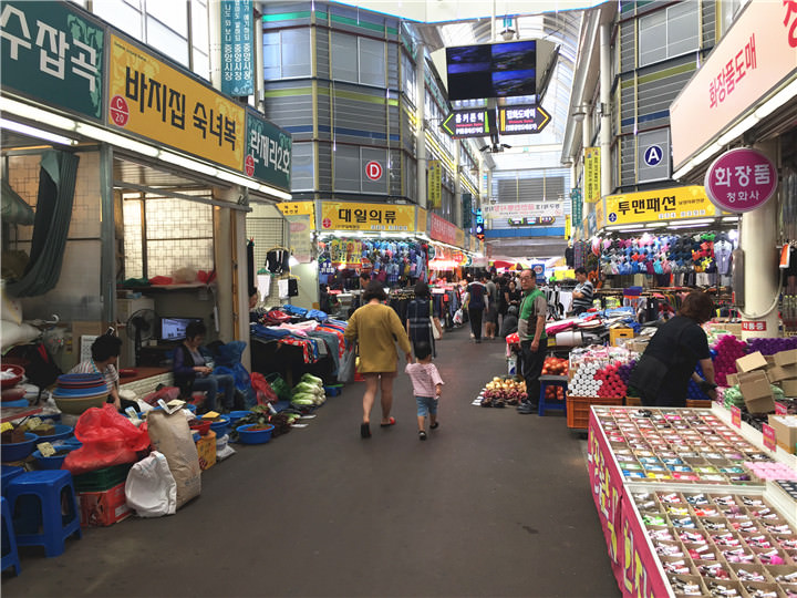 逛逛市场内部
中央铁路市场地址:대전광역시 동구원동51-1
电话:042-226-0319