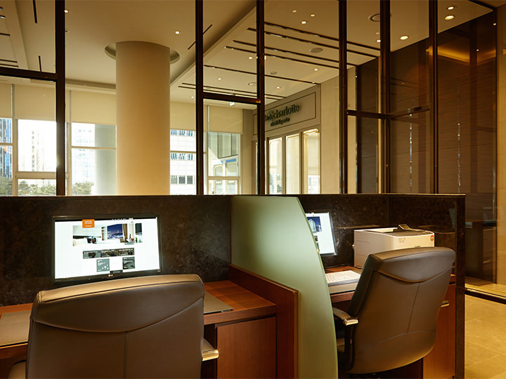 办公区,休息室,会议室,餐厅等等
设施齐全,可满足商务人士的各项需求