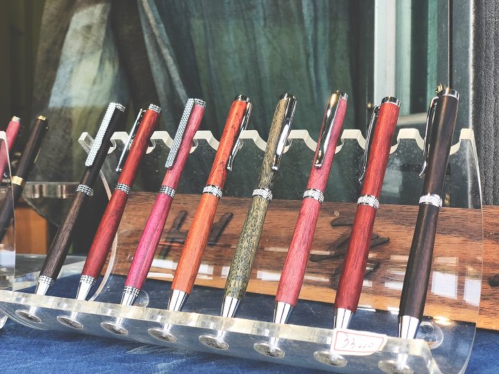 店家自己做的钢笔