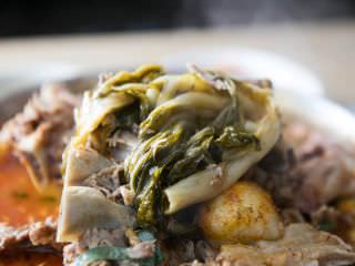 吸收了汤汁的萝卜缨也很好吃