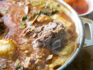 圣水洞超有名的脊骨土豆汤店