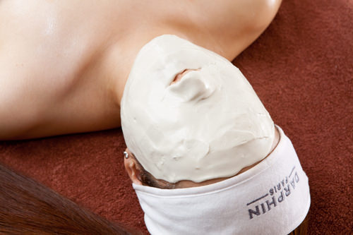 胶原蛋白面膜
最后用胶原蛋白补充皮肤所需的养分与水分