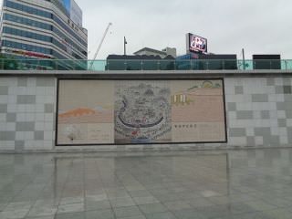 广场上的“东莱府殉节图”