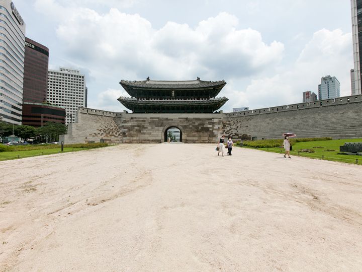 得以复元的崇礼门广场