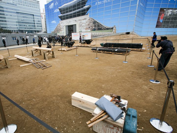 重建工作的现场被公开
(2009年2月10日)