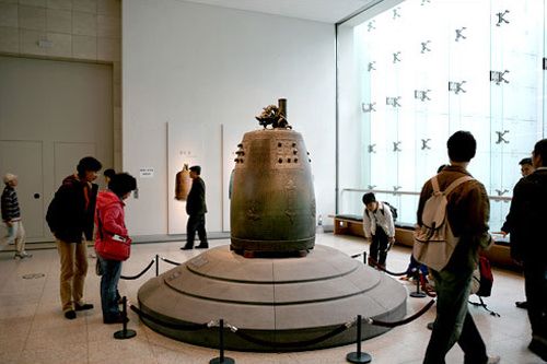 三层“雕塑・工艺馆”