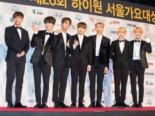 龙山HYBE旗下艺人防弹少年团(BTS)