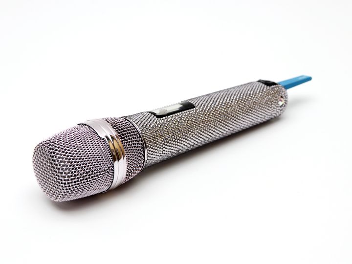 防弹少年团成员JIMIN的麦克风※照片提供:Glowe