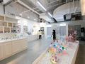 展馆外的纪念品商店