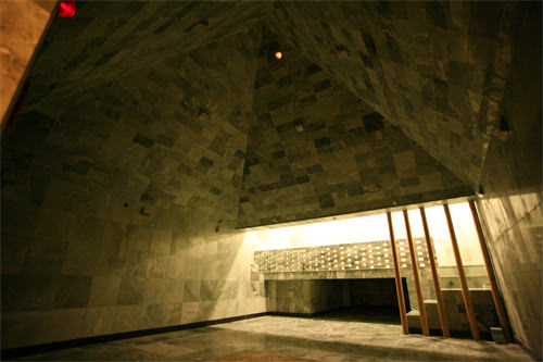 天然玉金字塔屋