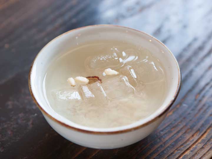 甜米露
助消化,觉得积食时不妨一试
1杯:132kcal