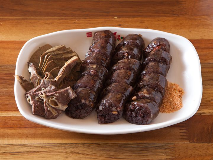 米肠
内含糯米和粉条,令人上瘾的味道
100g:185kcal / 1人份:555kcal