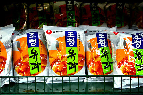 油蜜果 (80g):435kcal